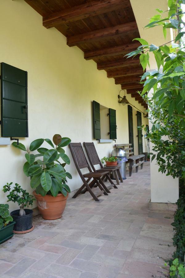 Casale Del Leon Villa Доло Екстериор снимка
