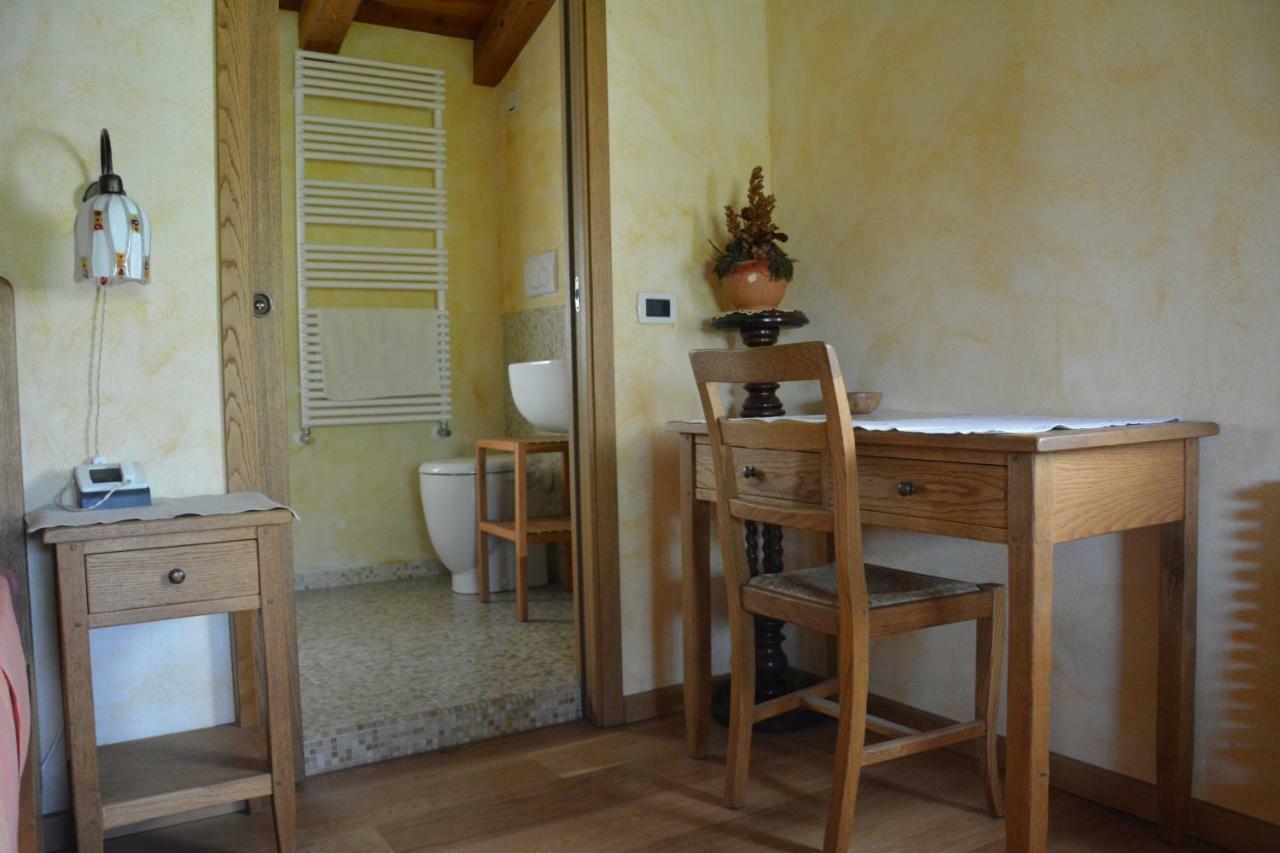 Casale Del Leon Villa Доло Екстериор снимка