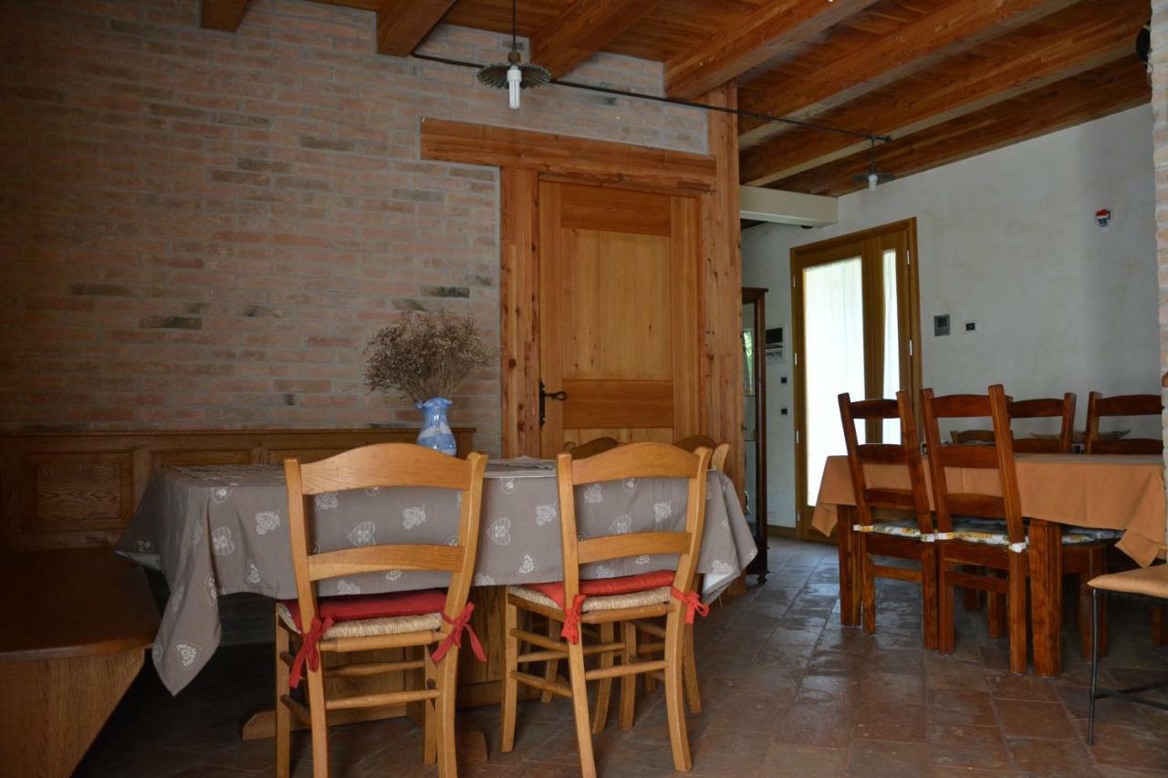 Casale Del Leon Villa Доло Екстериор снимка