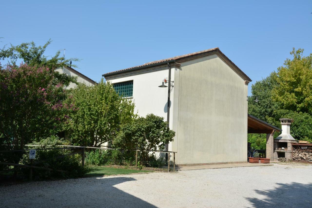 Casale Del Leon Villa Доло Екстериор снимка
